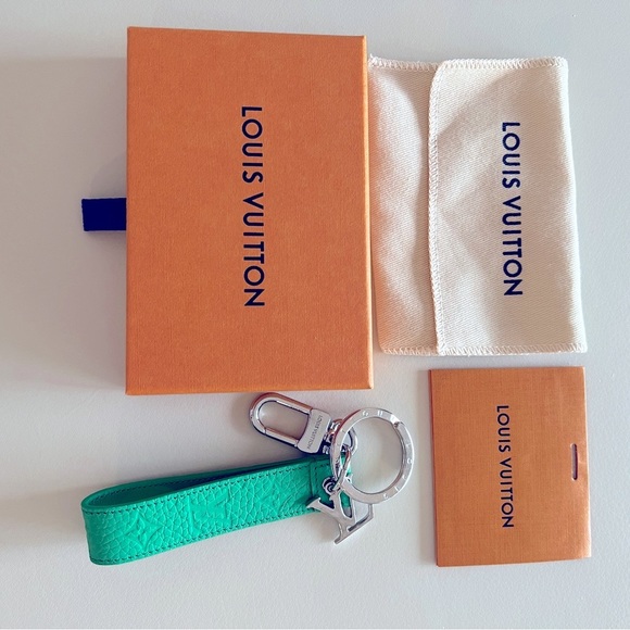 Louis Vuitton Key chain - Picture 1 of 7